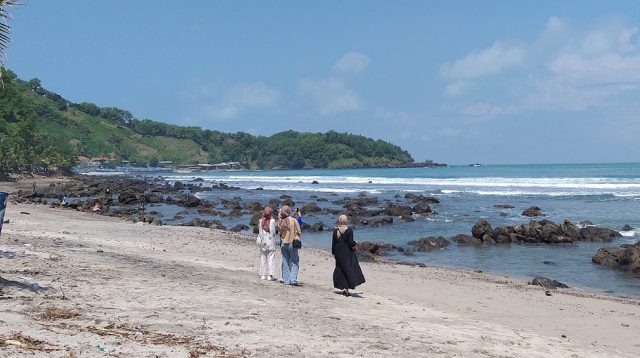 Pantai Menganti