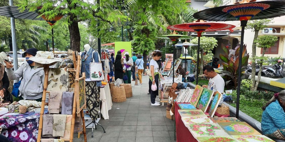 Solo Art Market