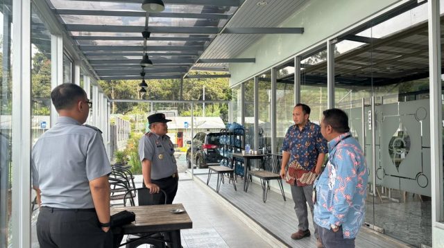 Hari Pertama Tahun 2024, Kepala Imigrasi Wonosobo (K.A. Halim) bersama tim Inteldakim melaksanakan kunjungan kerja ke markas besar PT Geodipa Energi (Persero) di Wonosobo, Selasa (2/1/2024).